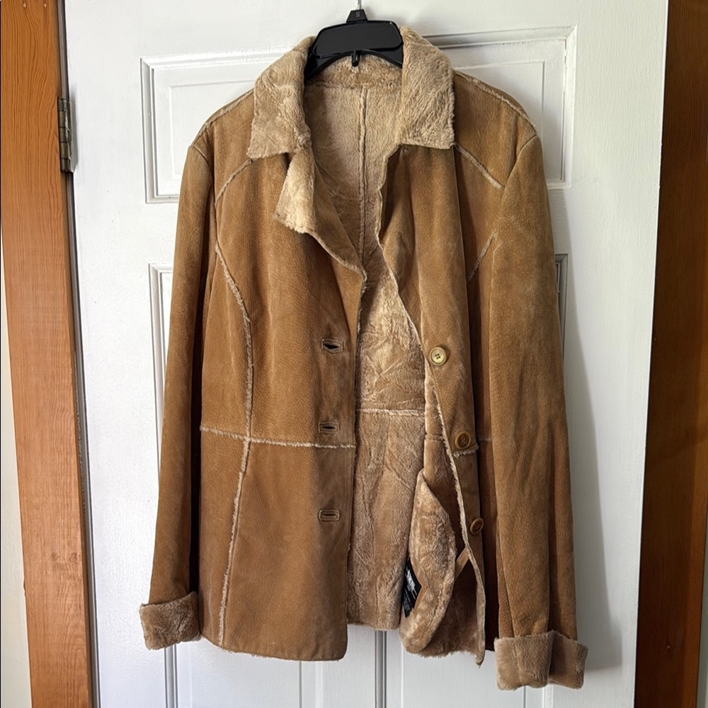 Vintage Tan Suede Leather Jacket with Lapel Design